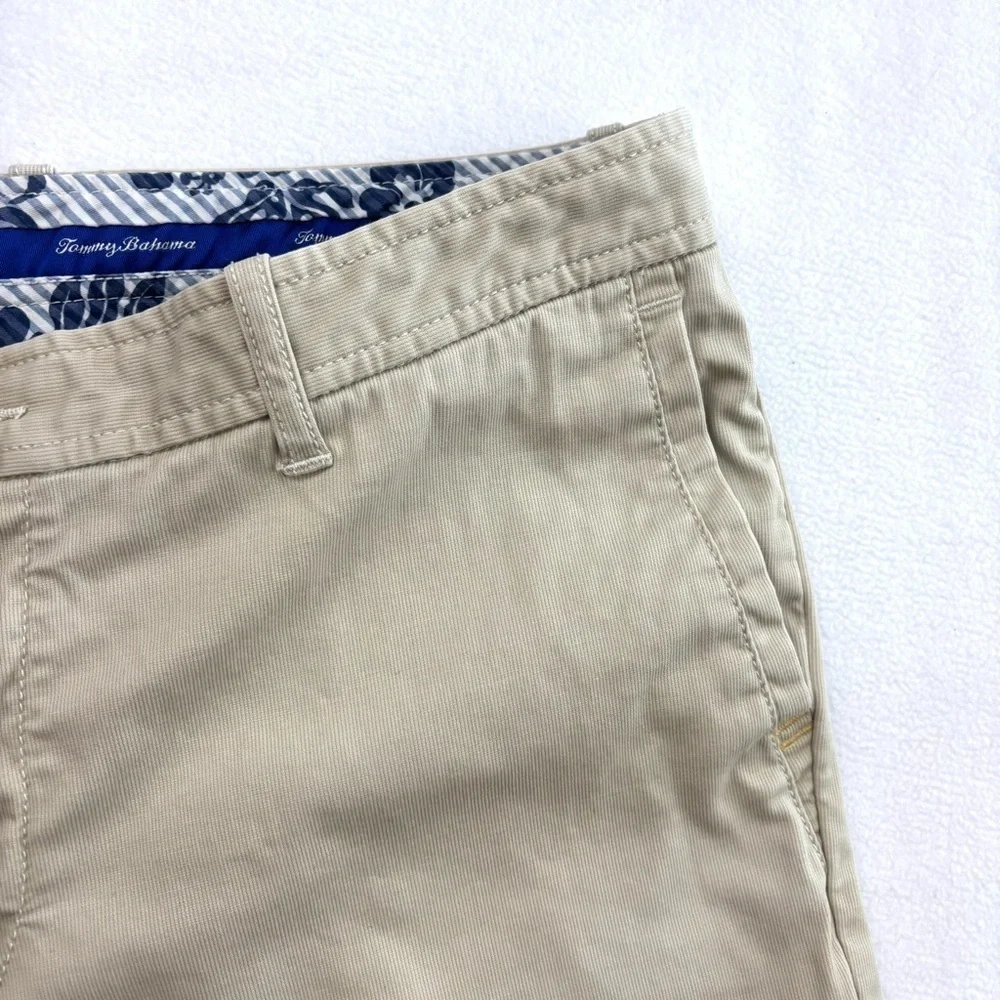Tommy Bahama Beige Flat Front Chino Golf Walking Cotton Shorts Size 36